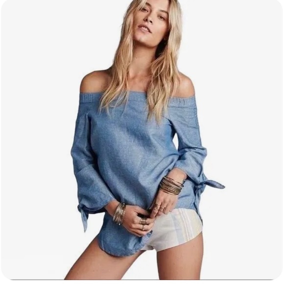 FREE PEOPLE  'Show Some Shoulder' top . - Picture 8 of 8